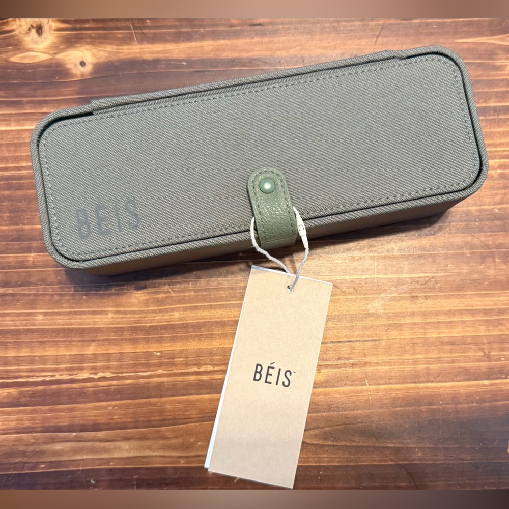 BEIS Jewelry Case in Olive